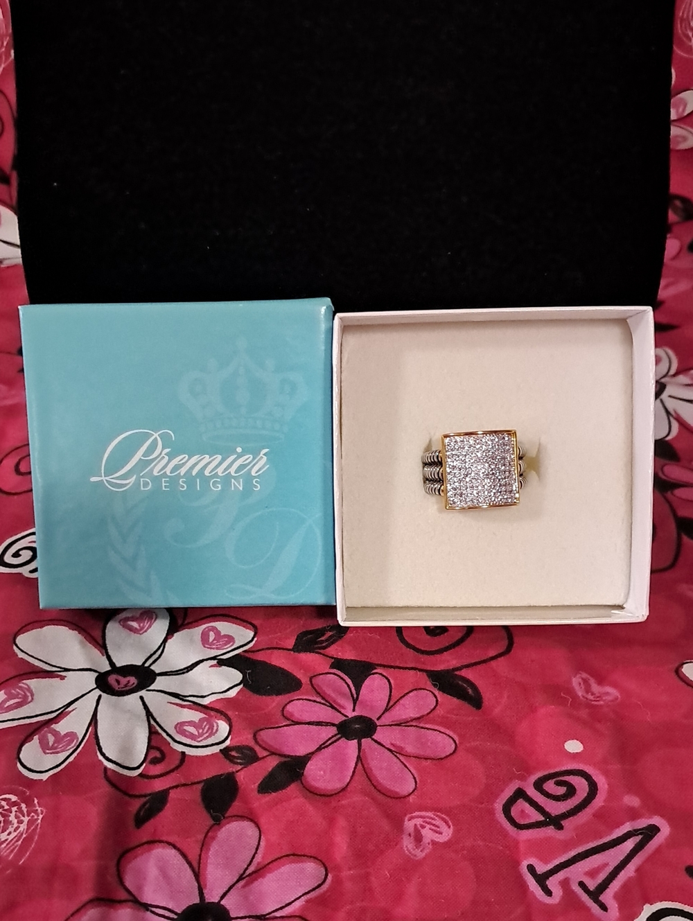 Premier Designs Smash Hit Gold Tone Square Pave Ring with Silver Sparkle 9 1/2